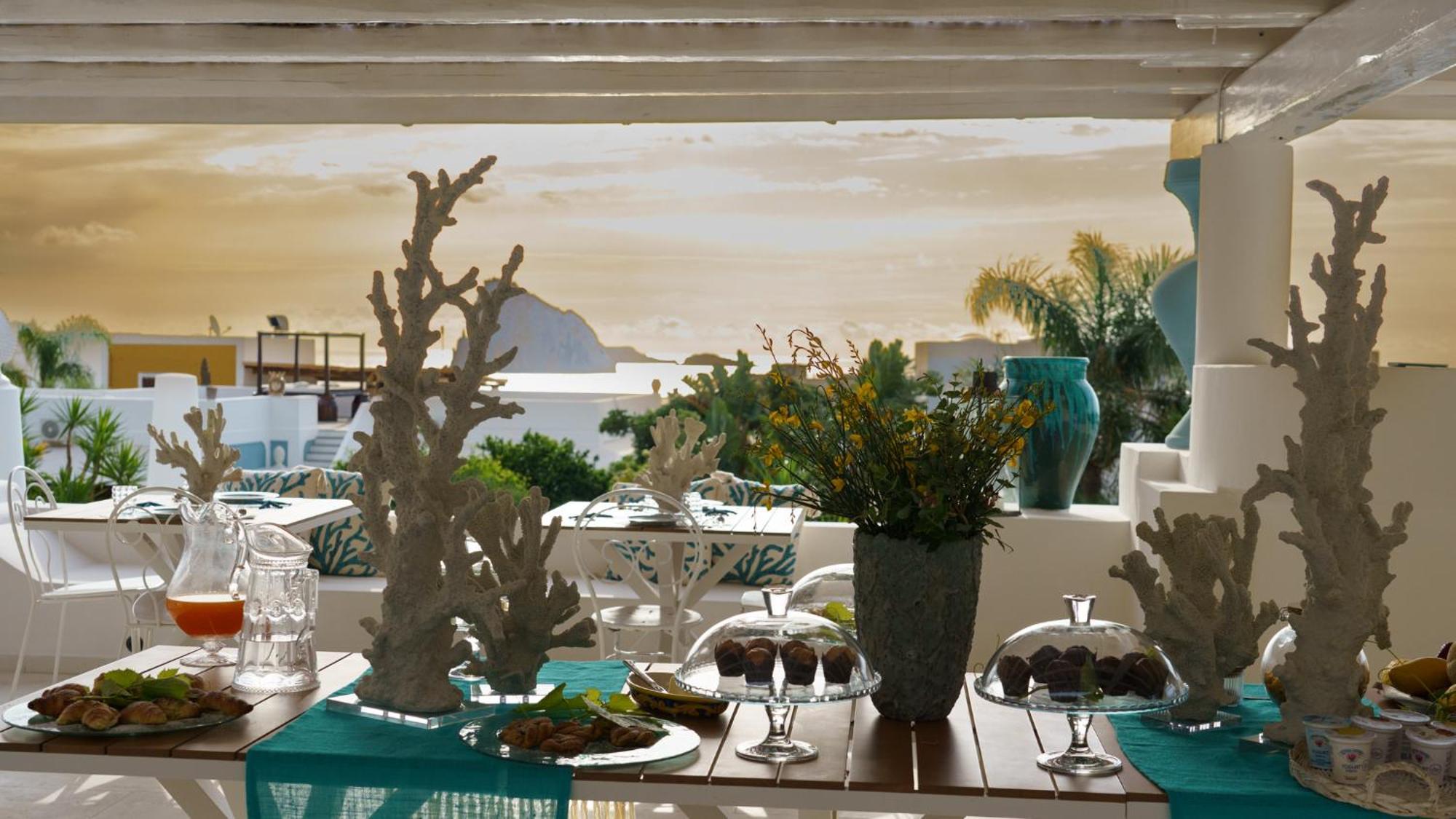 Hotel Oasi Panarea Exterior foto