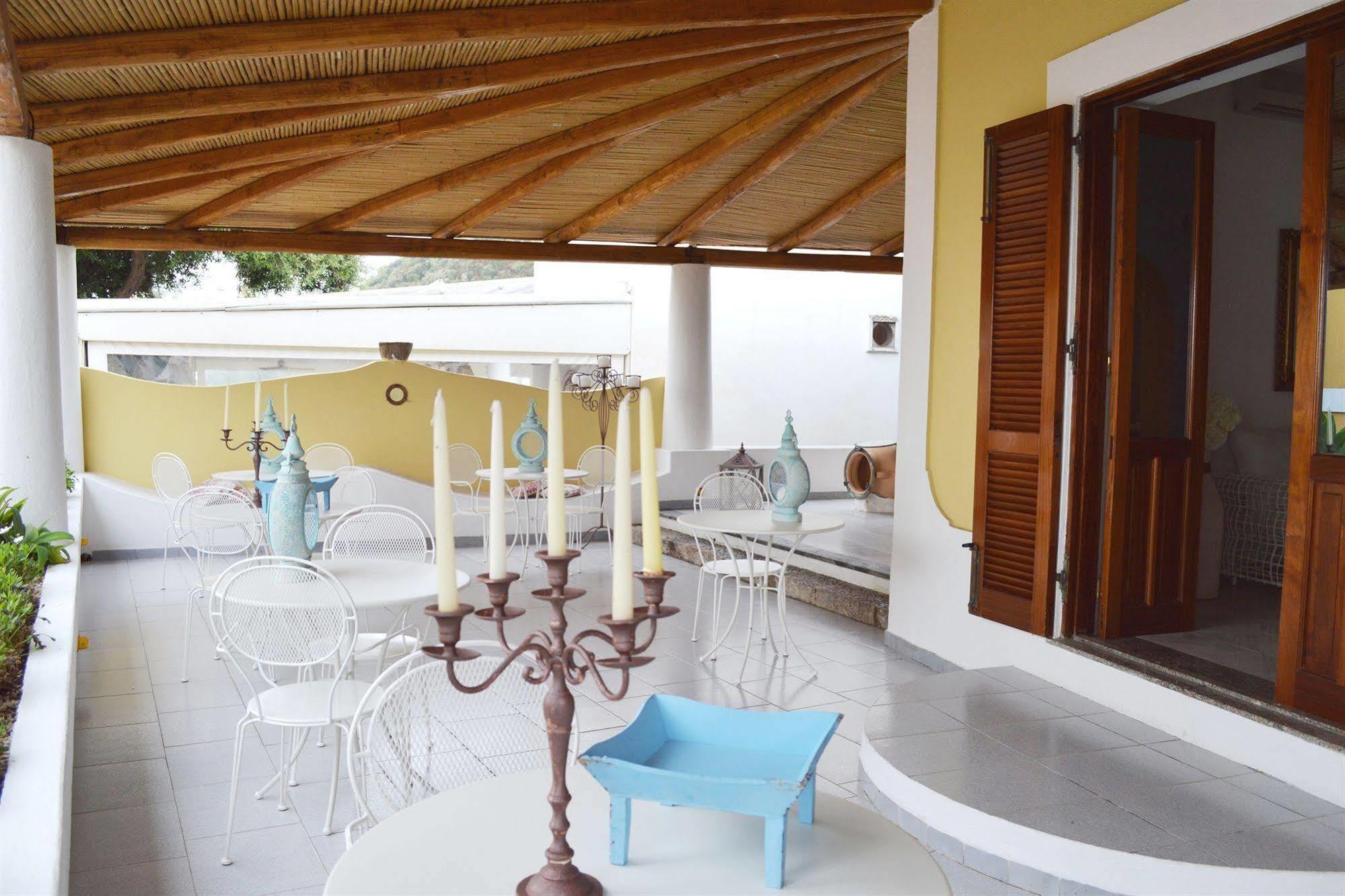 Hotel Oasi Panarea Exterior foto